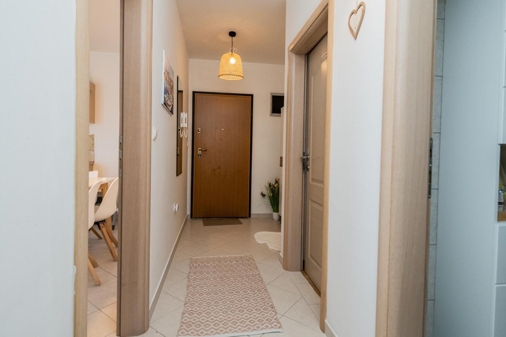 Sun Island Apartment 特罗吉尔 外观 照片