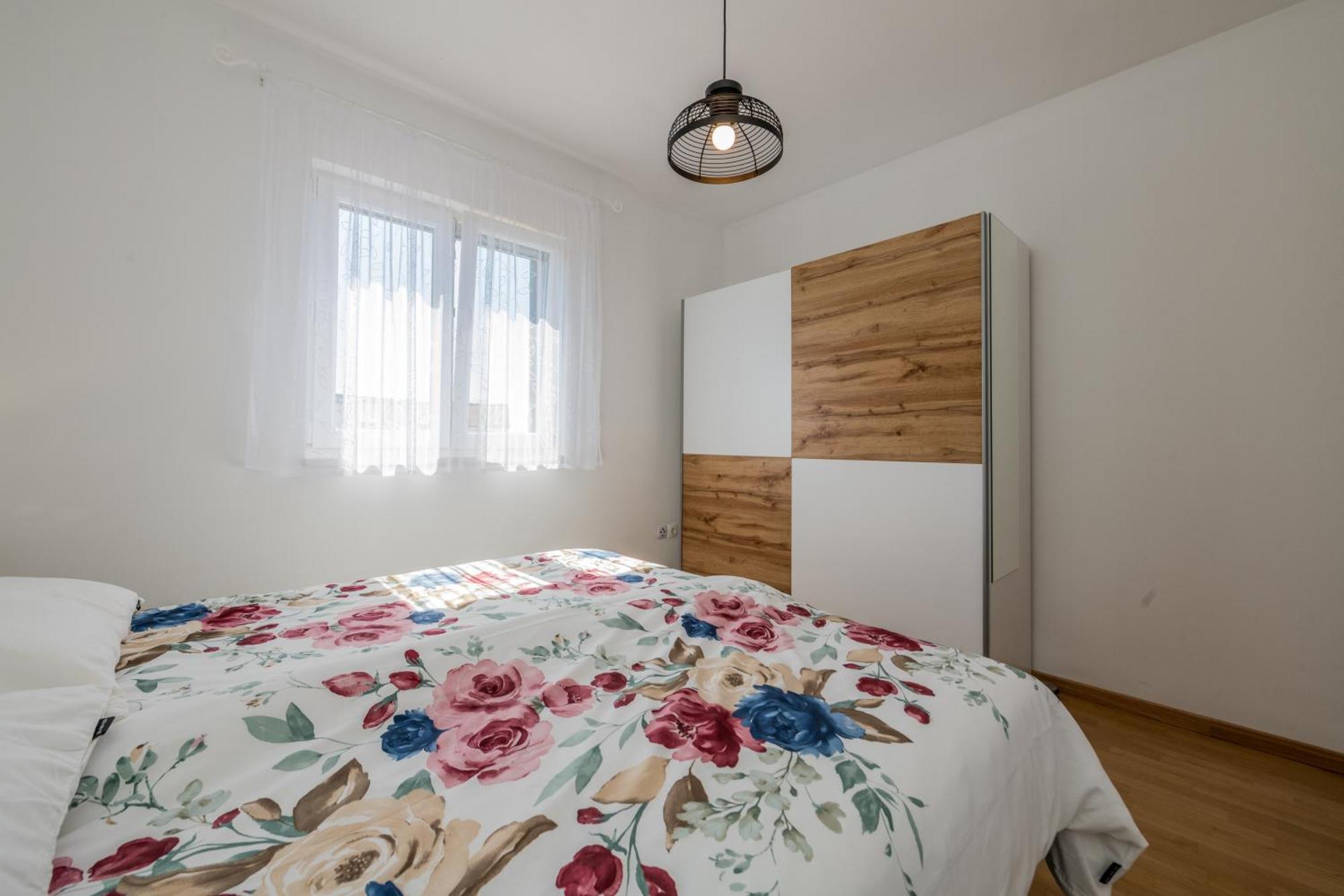 Sun Island Apartment 特罗吉尔 外观 照片